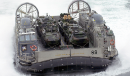 Clip: Khám phá tàu đệm khí danh tiếng của hải quân Mỹ