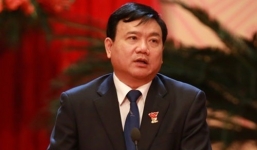 'Toàn đại gia đi xe Phantom thì giải cứu cái gì?'