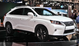 Toyota Việt Nam đòi chính phủ giảm thuế xe sang
