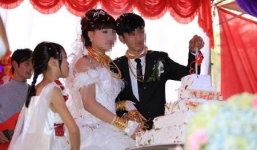 Đám cưới 'khủng' đầy vàng và siêu xe: Đã truy tìm được dàn xe phân khối lớn