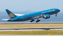 Tiếp viên Vietnam Airlines bị nghi tiêu thụ hàng trộm cắp