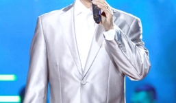 Chế Linh xin trở lại tuổi 25 để hát nhạc sến