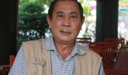 Con trai Công tử Bạc Liêu bán sách nuôi gia đình 