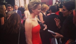 Lễ trao giải Oscar 2014: Sao vấp ngã trên thảm đỏ vì thời tiết xấu