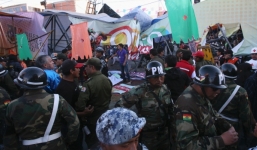 Sập cầu bộ tại Bolivia, hơn 64 người thương vong