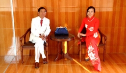 Đại gia Lê Ân phản pháo về chuyện cưới vợ trẻ về chỉ để... ngó!