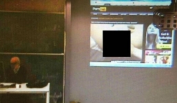 Thầy giáo chiếu phim sex cho cả lớp xem ngay trong giờ học