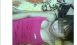 'Hot girl' đăng ảnh hở hang tuyển người yêu với tiêu chí gây sốc