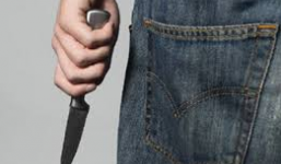 Mâu thuẫn, đâm bạn nhậu tử vong trên đường