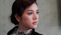 Lý Nhã Kỳ sợ hãi, bật khóc vì bệnh tình của mẹ