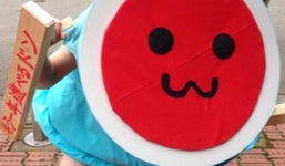 Những trang phục khác người của SV ngày tốt nghiệp