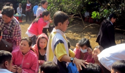 Sự thật về “thần y” 9 tuổi trị bách bệnh