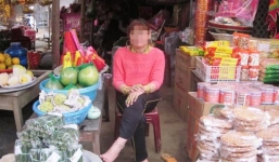 Thực hư người phụ nữ đeo hơn trăm cây vàng trên người 