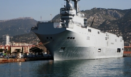 Bất chấp Mỹ, Pháp bán cho Nga 2 tàu chiến hiện đại