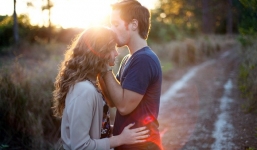 9 lý do nên yêu một cô nàng dưới 1m60