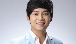 Thầy giáo hotboy Khắc Hiếu đóng cửa Facebook triệu lượt like