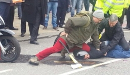 Băng cướp liều lĩnh vác rìu đột nhập vào cửa hàng trang sức