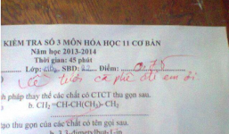 Lời phê bá đạo của giáo viên trong bài kiểm tra