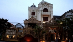 Cận cảnh tòa lâu đài chục tỉ của vợ chồng đại gia Hải Phòng