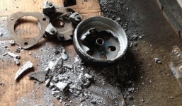 Honda SH vỡ máy khi đang chạy 