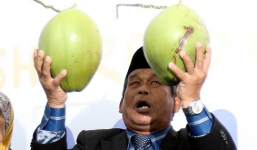 Cộng đồng mạng chế ảnh Malaysia dùng pháp sư tìm máy bay mất tích