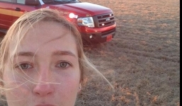 Hành khách chụp ảnh “tự sướng” khi máy bay rơi