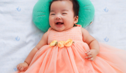 Con gái Xuân Lan đáng yêu, cười như 'nắc nẻ'