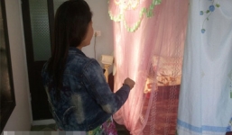 Anh trai vừa ra khỏi nhà, em mò vào hãm hại chị dâu