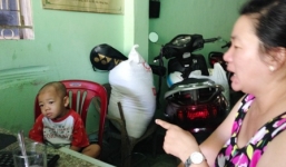 Mẹ Hiệu trưởng đánh học sinh chảy máu mắt