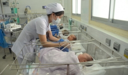  Đi đẻ, bị chủ trọ đuổi ra khỏi nhà