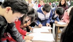 Học ngành “hot” càng dễ thất nghiệp