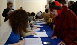 Mỹ bác bỏ kết quả bỏ phiếu tại Crimea , xúc tiến trừng phạt Nga