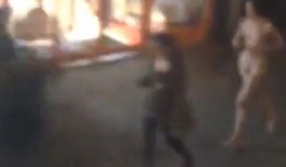 'Hot girl' nude 100\% chạy bộ trên phố