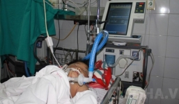 Tuổi thơ cay đắng của cậu bé 8 tuổi bị bố đẻ đánh chấn thương não