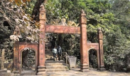 Bí ẩn dòng sông ngầm không bao giờ cạn ở Hòa Bình