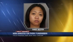 Người mẹ gốc Việt giả con bị ung thư quyên tiền đi...du lịch