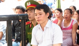 Đâm vợ vì nghi bị cắm sừng