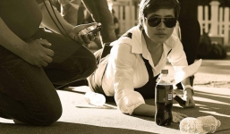 Clip đời sinh viên lăn lộn của Á hậu Hoàng My tại Mỹ