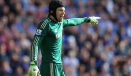 Thủ thành Petr Cech đi vào lịch sử Champions League