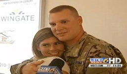 Người phụ nữ giảm 50kg chào mừng chồng trở về từ chiến trường