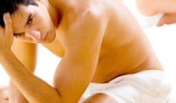 Những thói quen khiến 'cậu nhỏ' ngắn đi