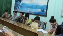 Chơi ma túy rồi cố thủ trong quán karaoke