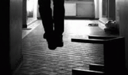 Sinh viên hoang mang vì nữ giảng viên tự tử tại nhà riêng