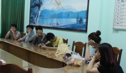 8 con nghiện ma túy cố thủ trong quán karaoke hơn 3 giờ