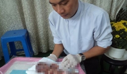 Vị linh mục và câu chuyện tự tay chôn cất cho 6.000 thai nhi