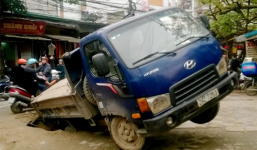 Hố tử thần xuất hiện giữa Hà Nội