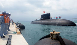 Cận cảnh 'hố đen đại dương' tại Quân cảng Cam Ranh