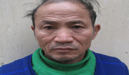 Dê già kéo bé gái vào nhà tắm để dâm ô rồi cho 20 nghìn bịt miệng