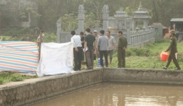 Hàng trăm người theo dõi khám nghiệm tử thi 2 hài nhi xấu số