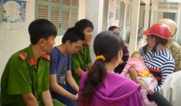 Cô dâu 15 tuổi bụng bầu ngỡ ngàng khi chú rể bị bắt